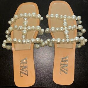 Never worn Zara pearl sandals sz37